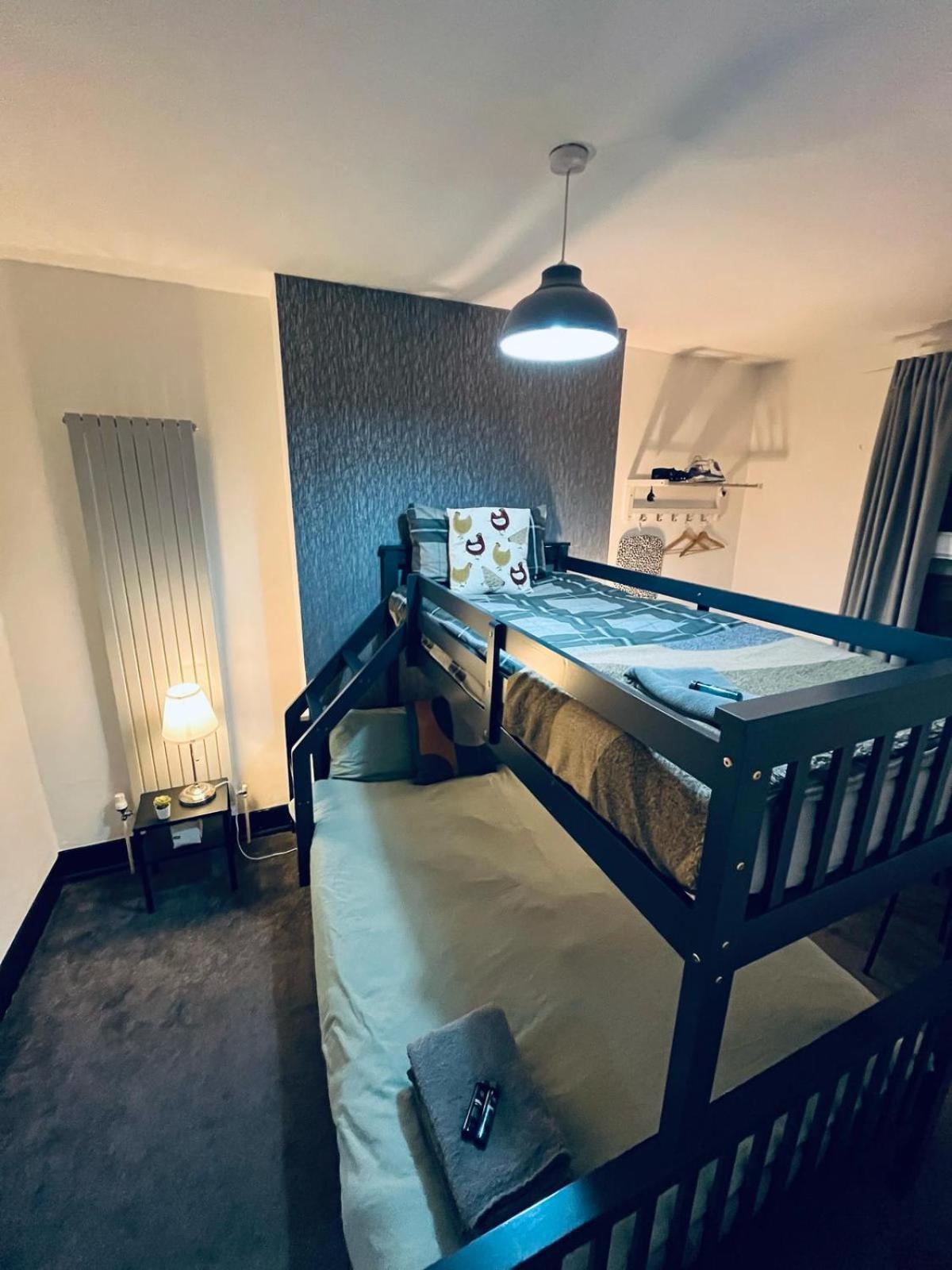 10 Minutes To Central London Vaux 外观 照片